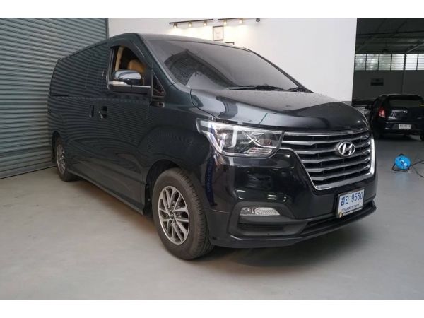 HYUNDAI H1 2.5​ Deluxe​ Van AT 2019 รูปที่ 3